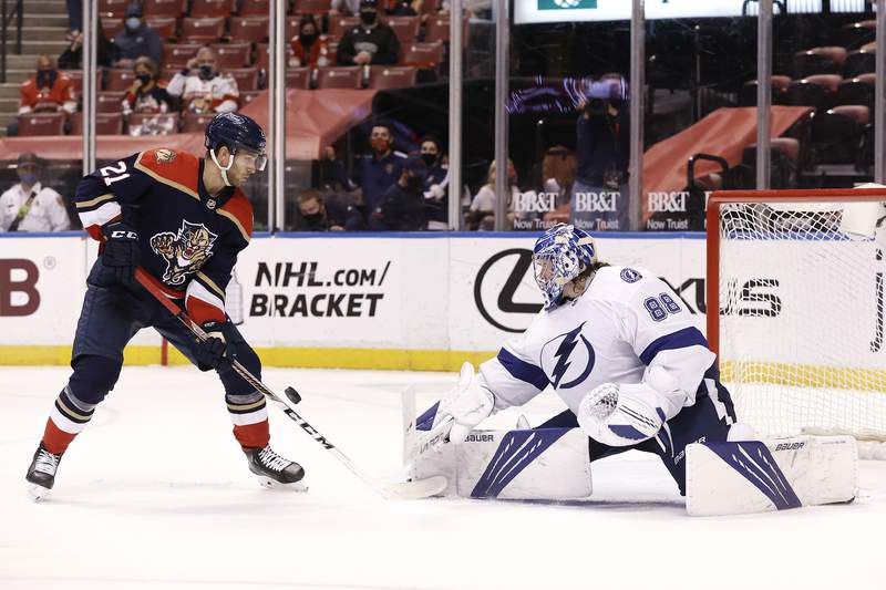 Wennberg’s hat trick leads Panthers over Lightning 5-1