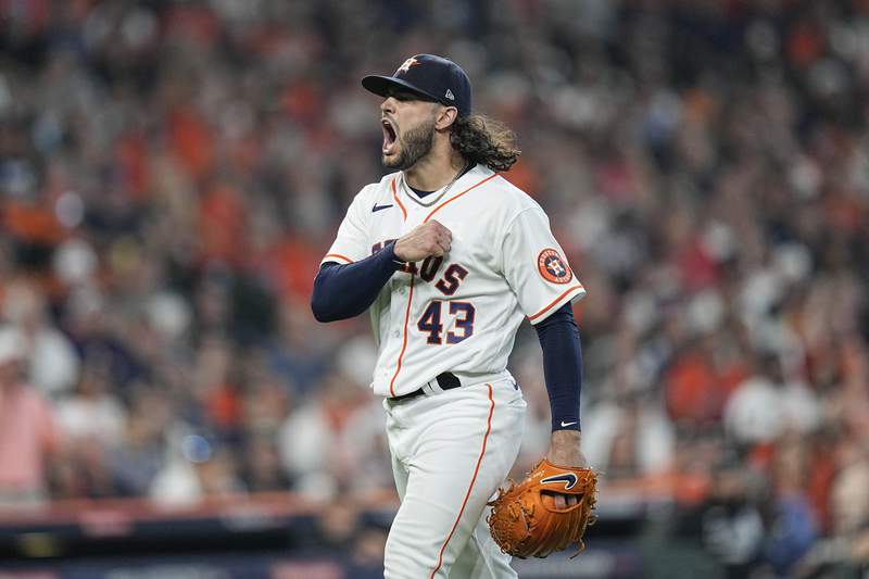 McCullers shines as Astros beat White Sox 6-1 in Game 1