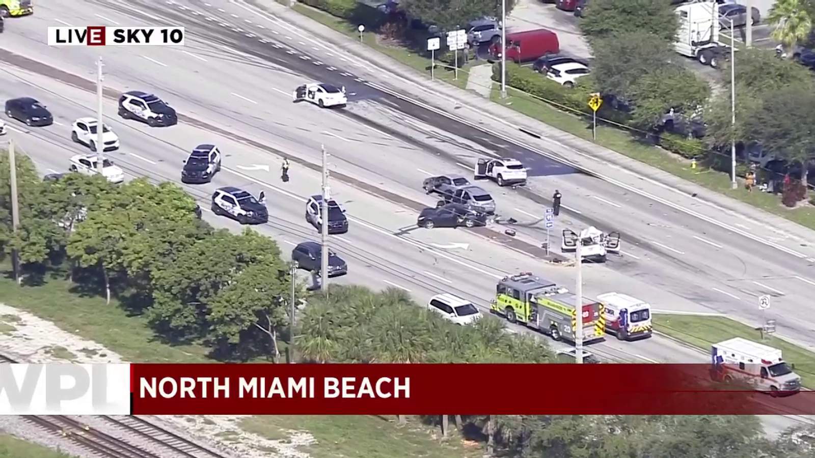 Multiple people injured in North Miami Beach car accident