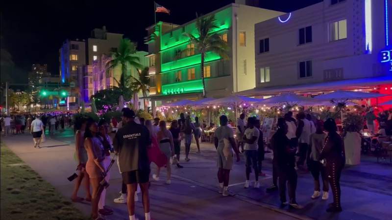 South Beach’s Ocean Drive will partially reopen to traffic