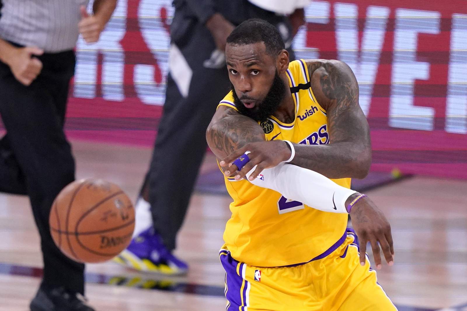 Lakers roll past Nuggets 126-114 in West finals opener