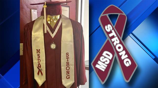 Stoneman Douglas seniors receive free 'MSD Strong' graduation sash