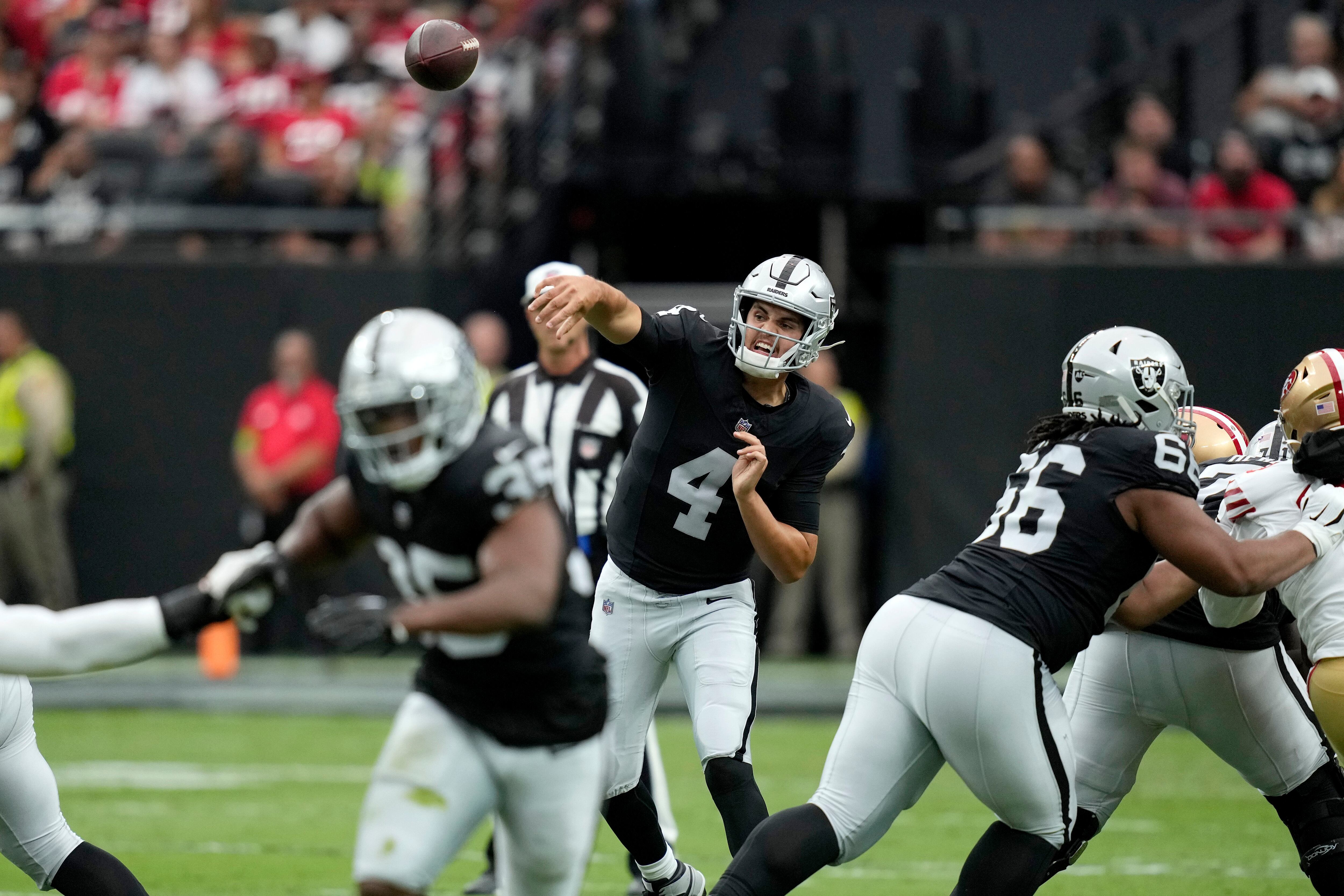 Many Raiders responsible for late-game meltdown vs. Rams