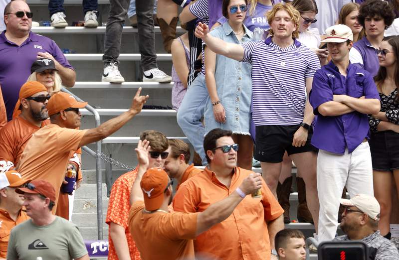 Texas hears SEC chatter in 1st Big 12 road game of season