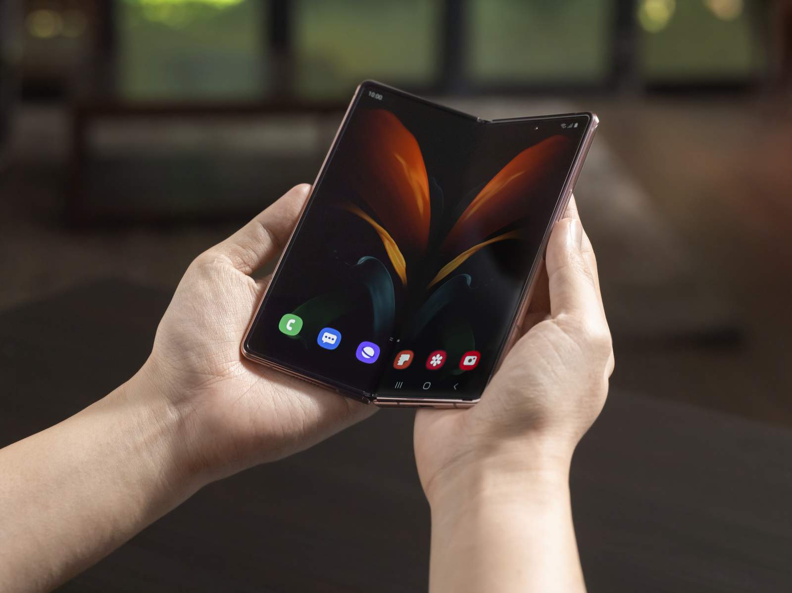 Samsung touts $2,000 foldable phone as a 'VIP' experience