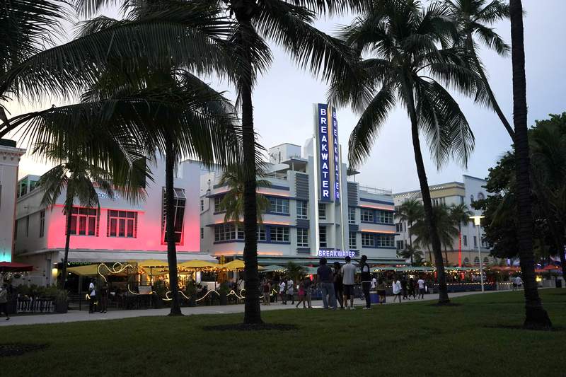 Battle on Miami Beach over proposed rollback of last call continues