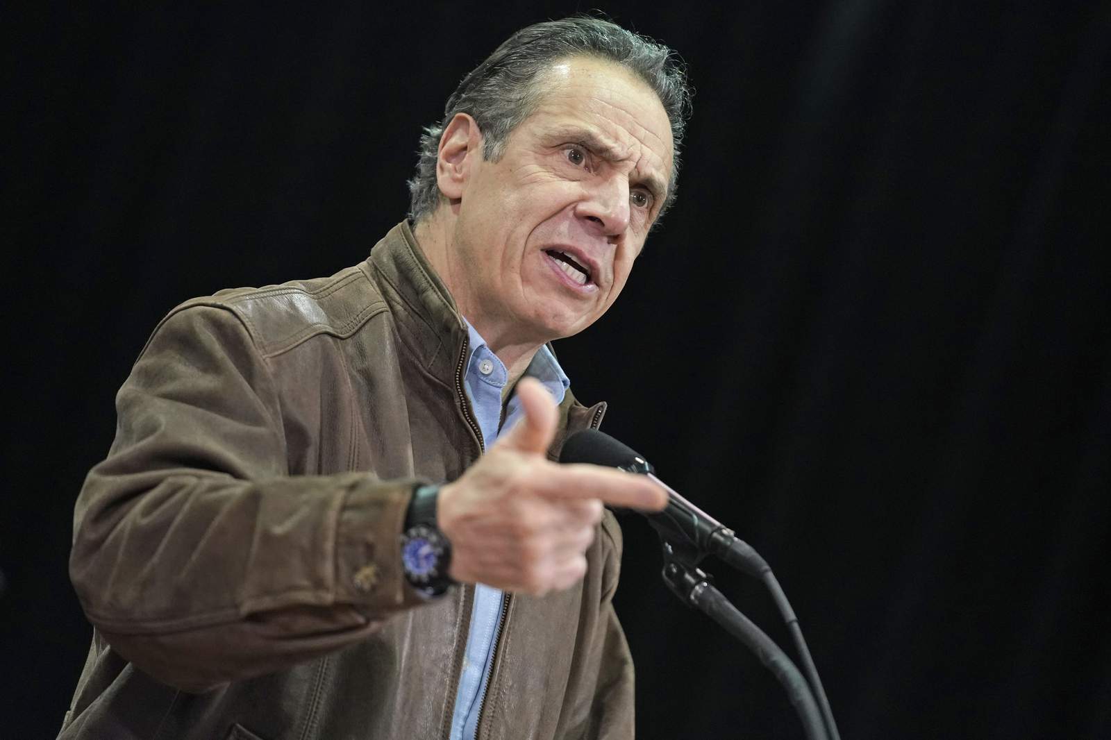 Calls grow for Cuomo harassment inquiry. But by whom?