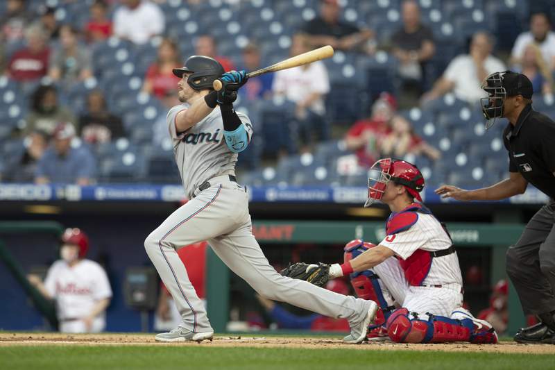 Anderson’s birthday homer lifts Rogers, Marlins over Phils