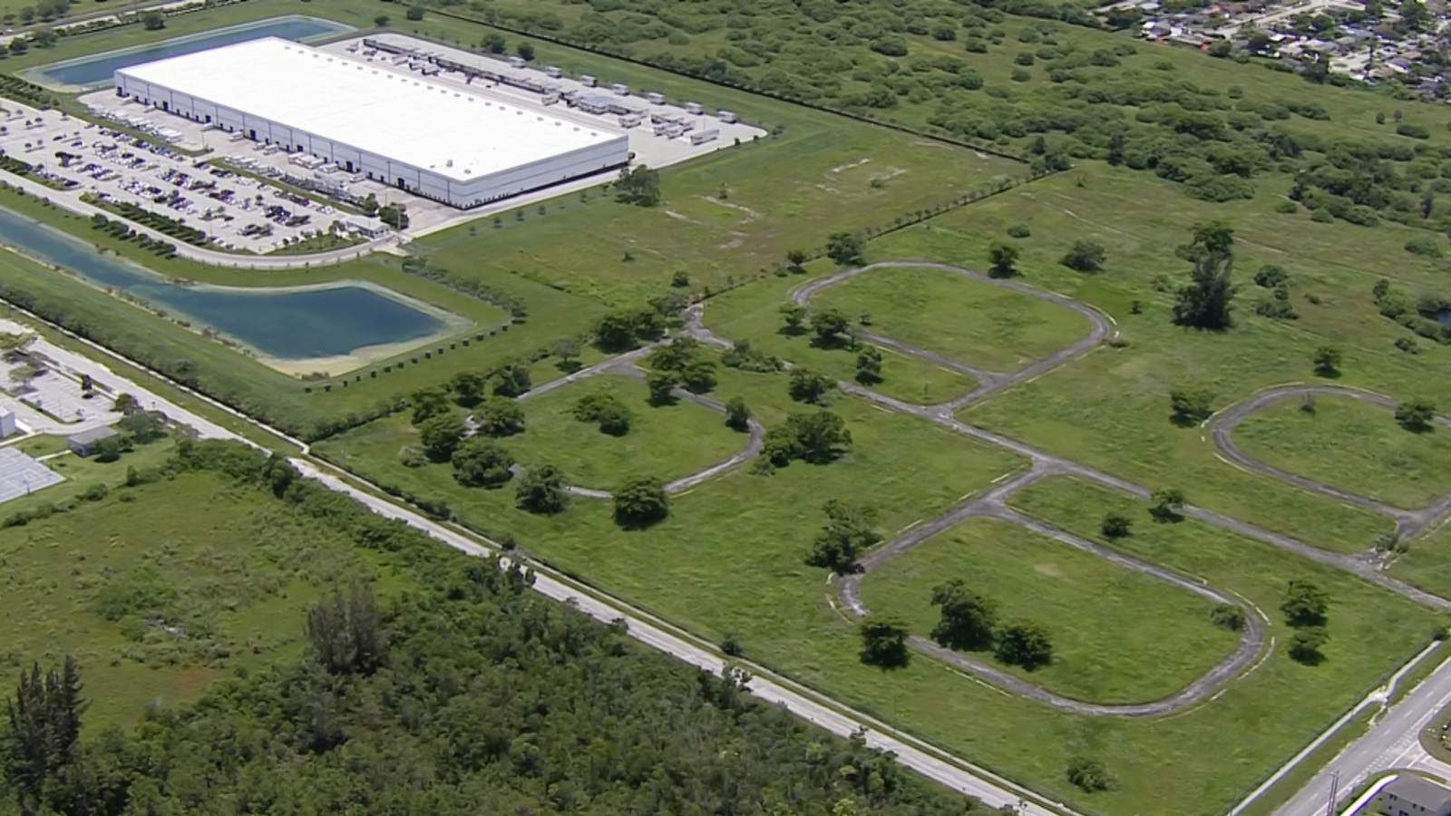 Amazon hopes to build million-square-feet of warehouse space in Naranja