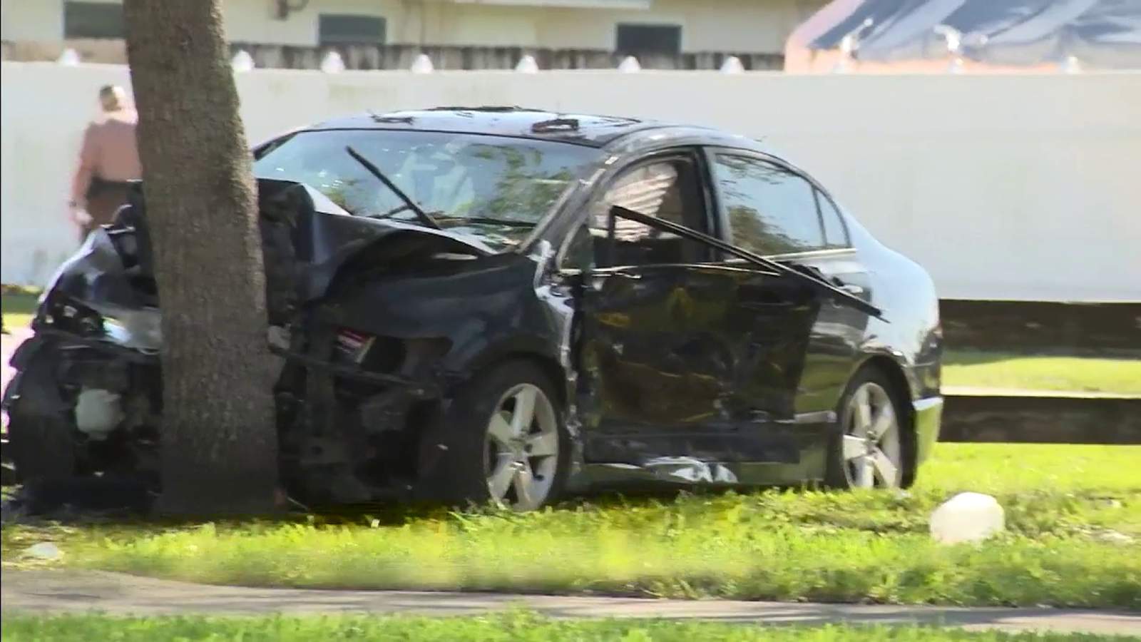 Elderly woman dies in southwest Miami-Dade car crash