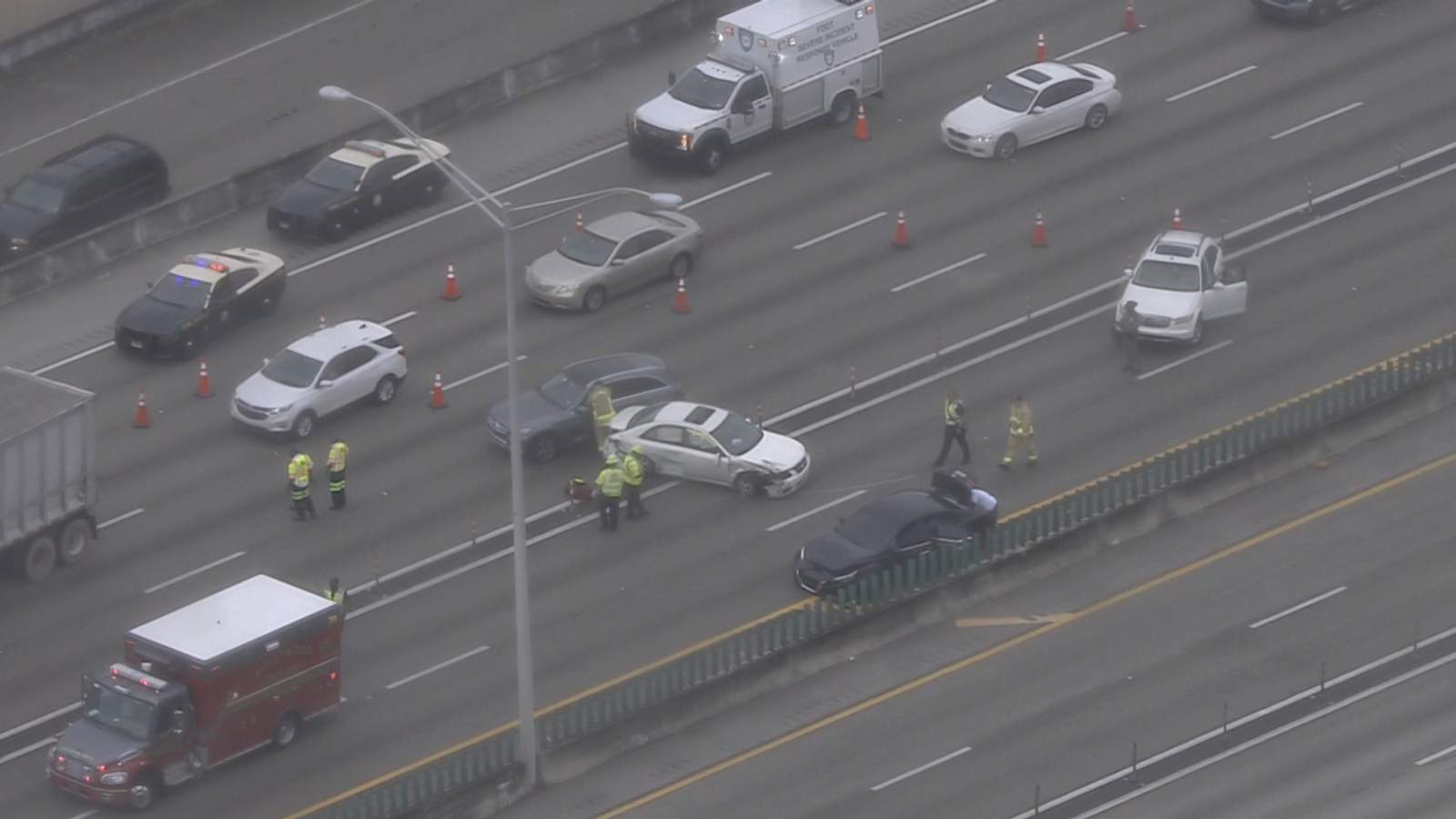 4-vehicle crash closes northbound lanes of I-95 at Sheridan Street