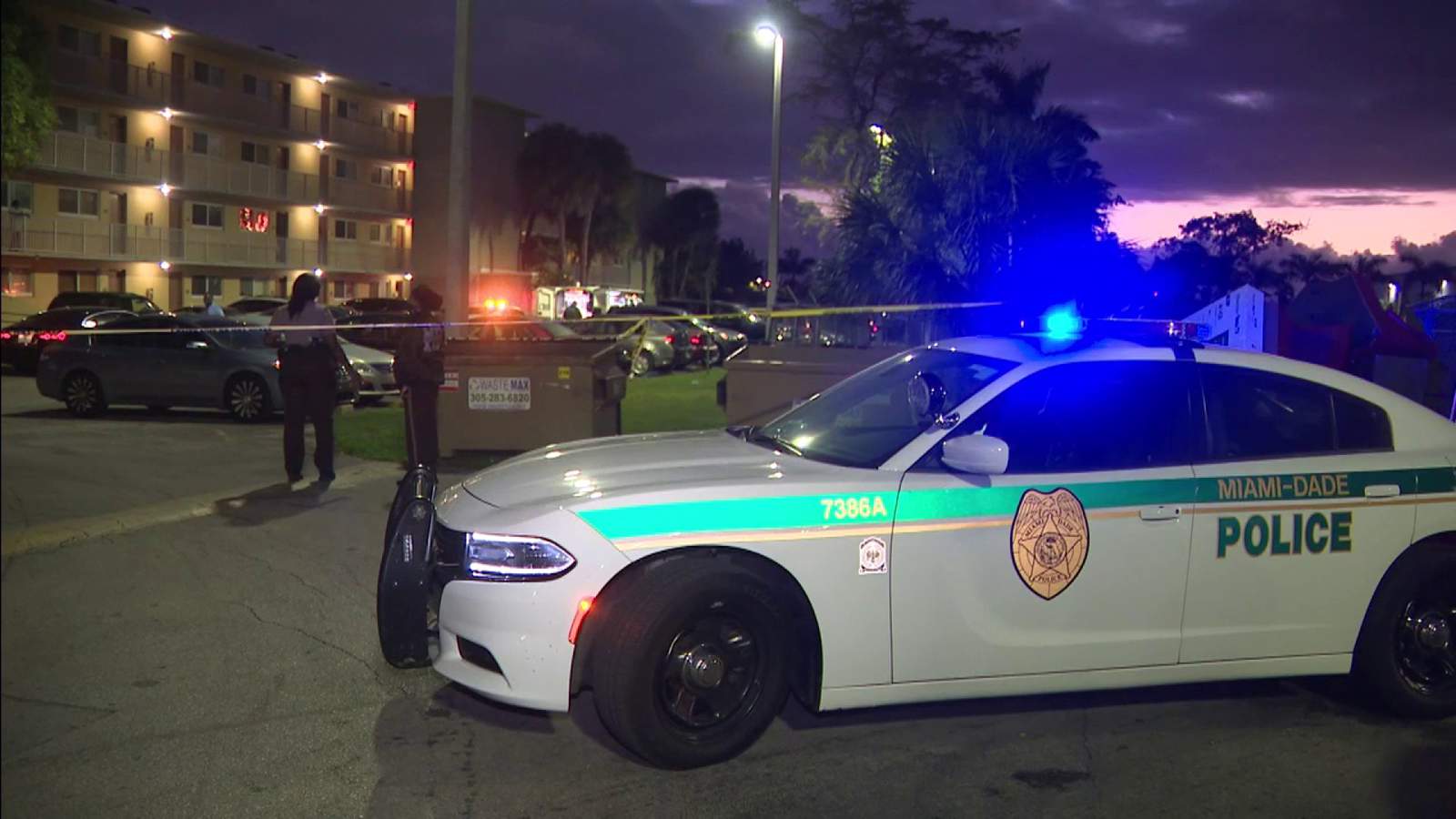 Two men shot, 1 killed, outside Miami-Dade apartment