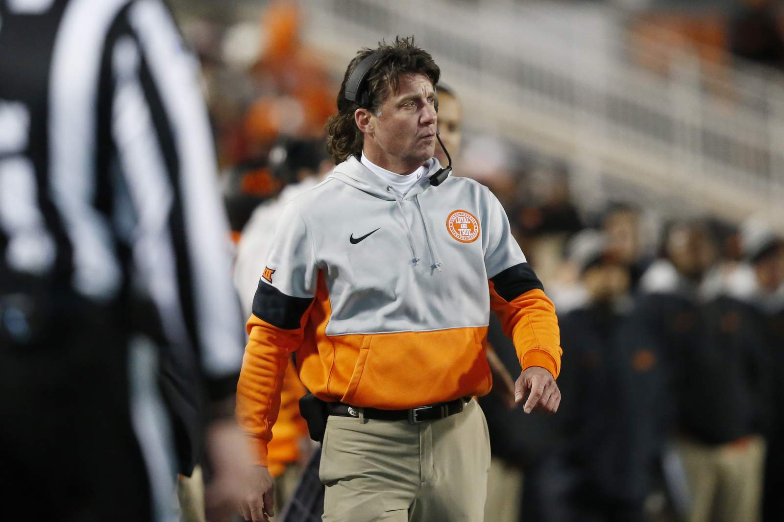 Oklahoma State S Gundy Targets May 1 Return To Football