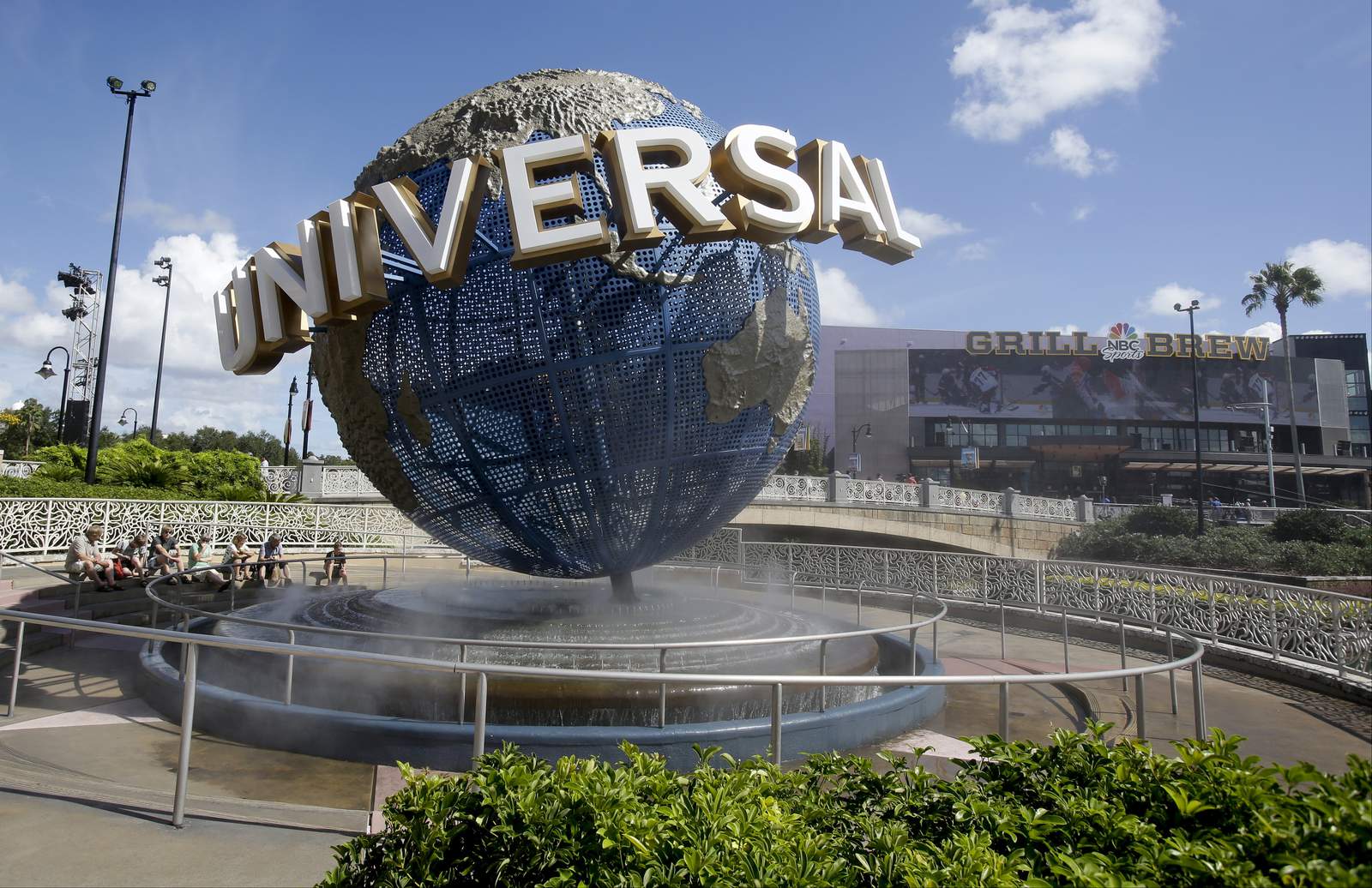 COVID-19 precautions: Universal Orlando to temporarily close on Sunday