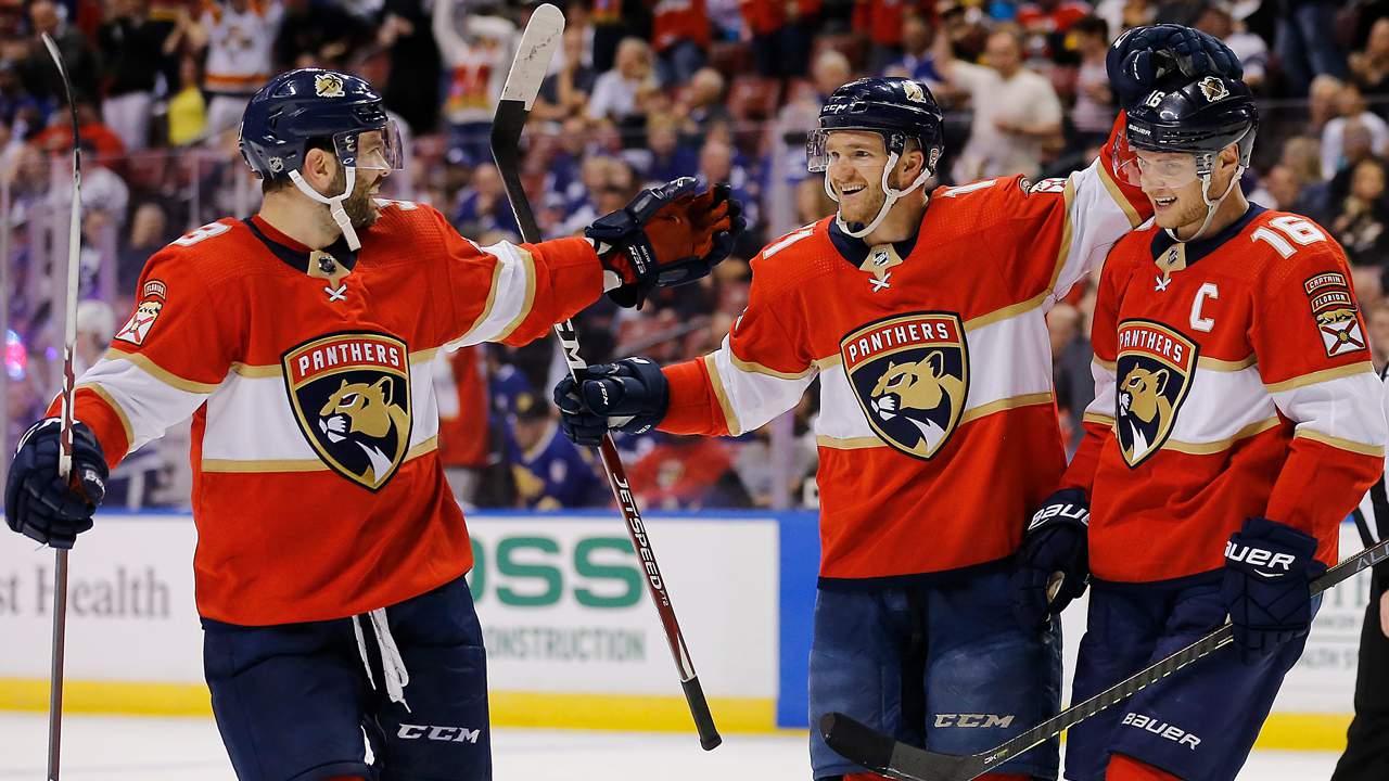 NHL, players reach tentative deal for 56-game season