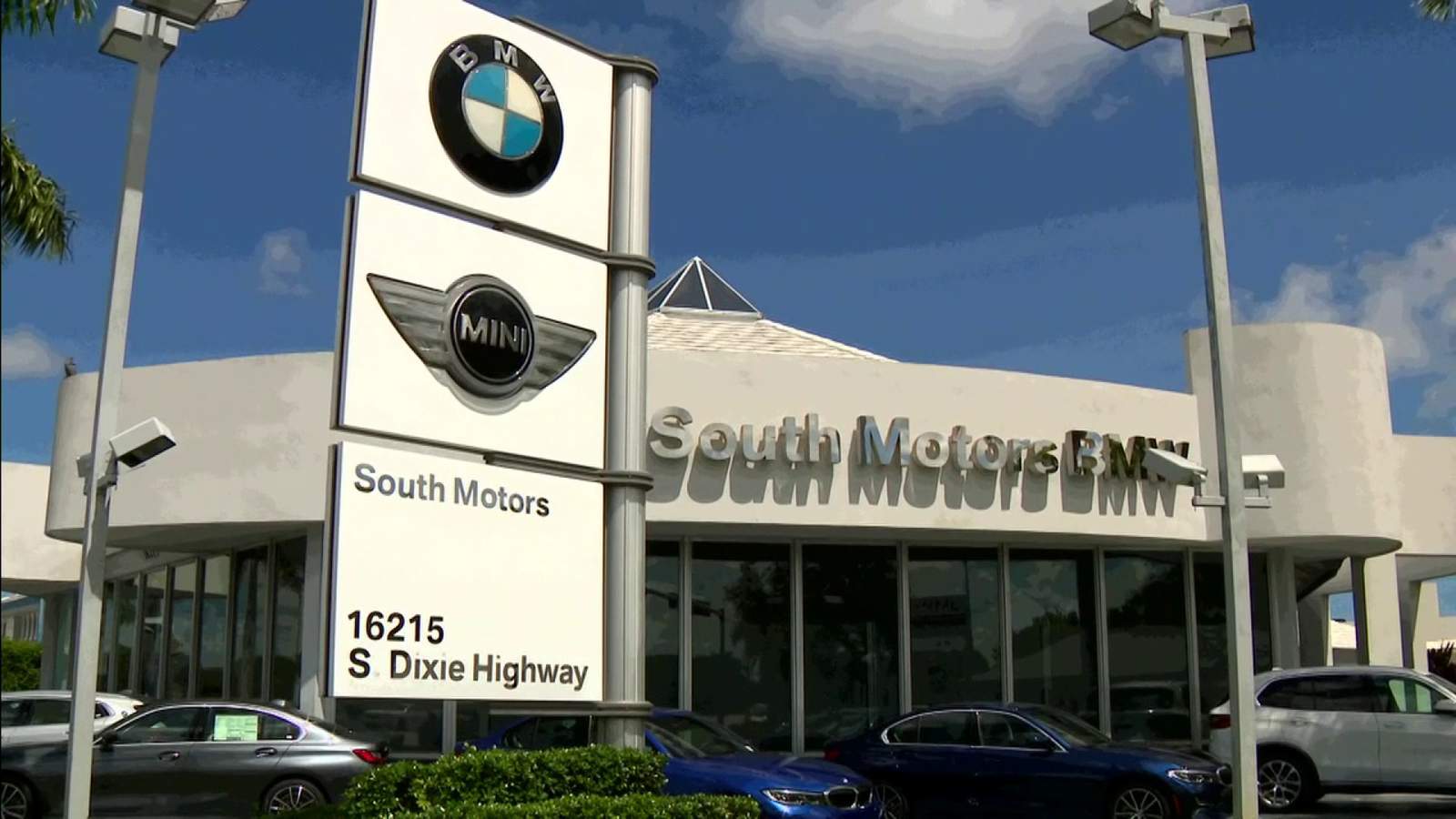 Man claims South Florida BMW dealership wrecked his car that was in for service and is hiding details about crash