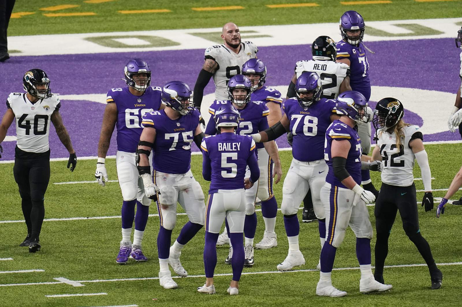 Vikings outlast error-prone Jags 27-24 on Bailey's OT kick