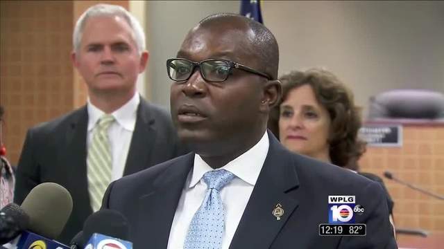 North Miami vice mayor takes over after mayor's suspension