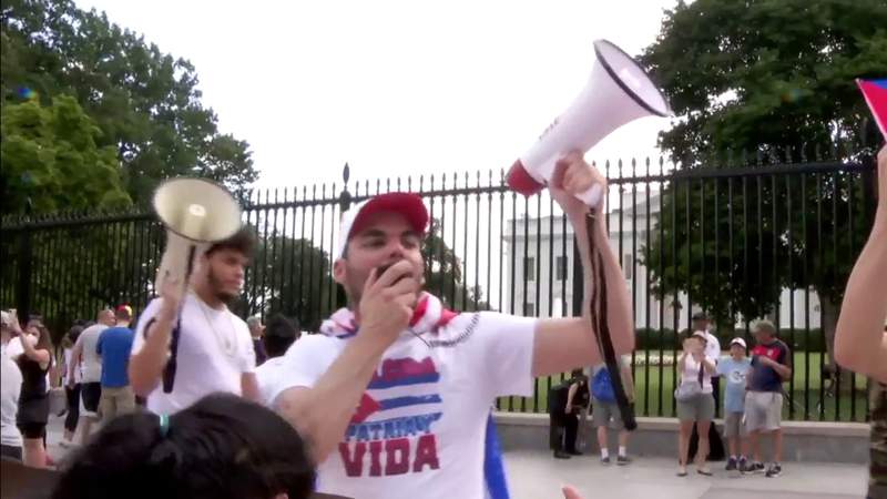 Group from South Florida makes trip to Washington D.C. and protests for Cuba outside White Hosue