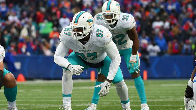 Report Dolphins Trade Laremy Tunsil Kenny Stills To Texans For Draft Picks