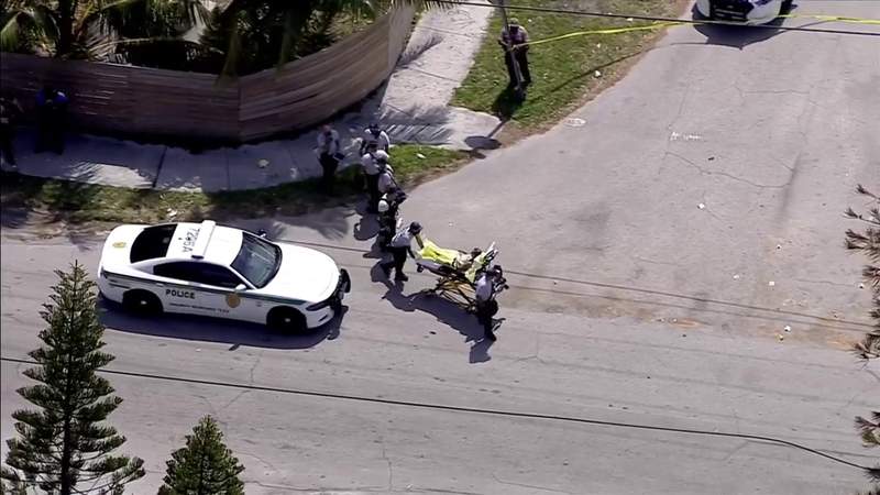 Uber driver, passenger injured during shootout in Miami-Dade’s Pinewood area