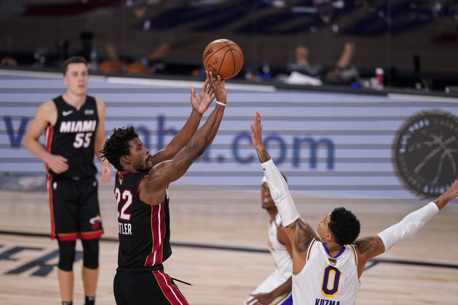 Butler’s big night helps Heat get back into Finals