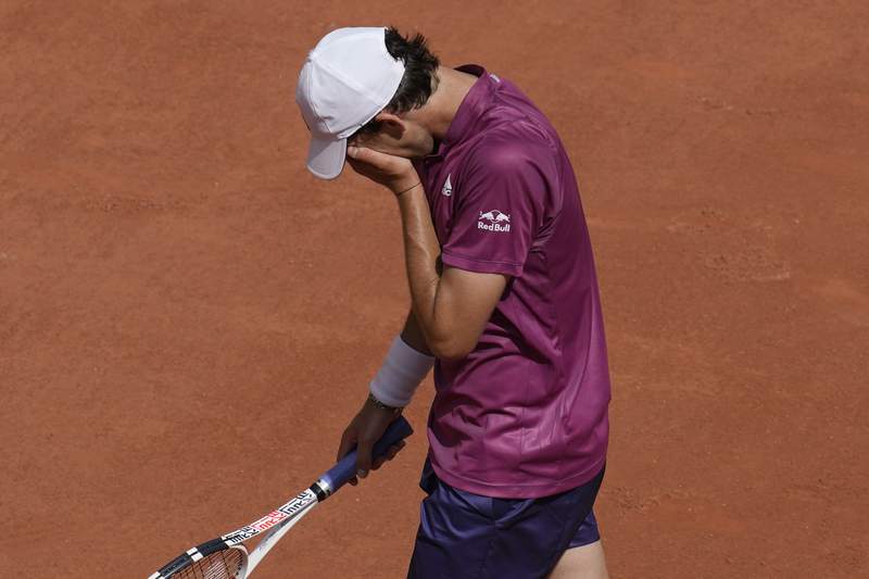The Latest: Thiem loses to Andujar in 5 sets at French Open