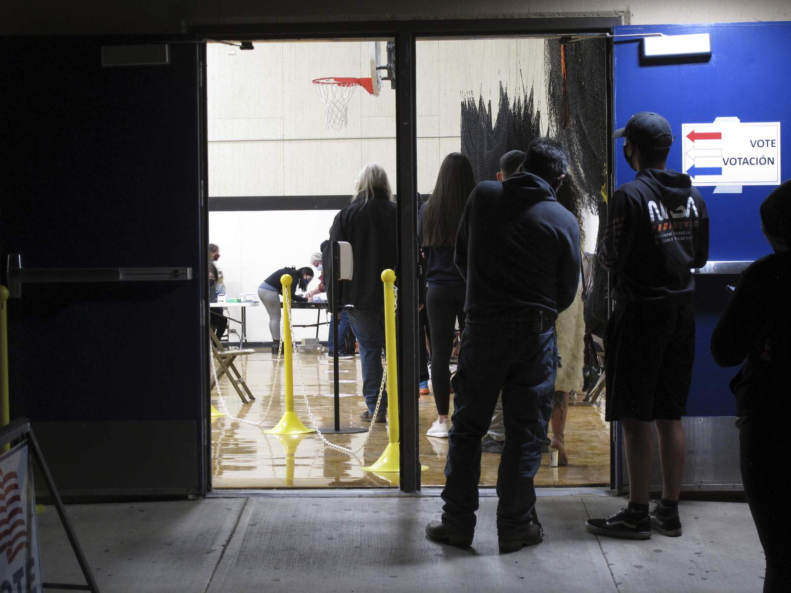 AP-NORC poll: Majority in US back easier voter registration