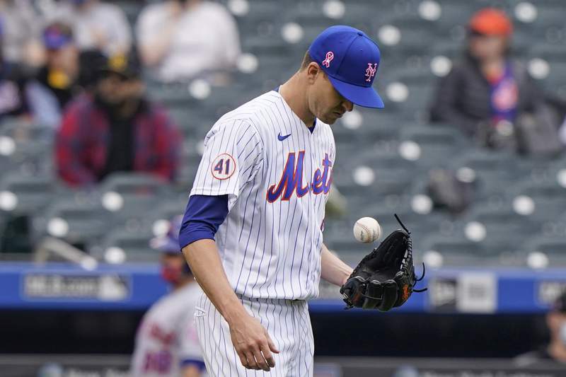 LEADING OFF: Mets expect deGrom update, Devers swats O's