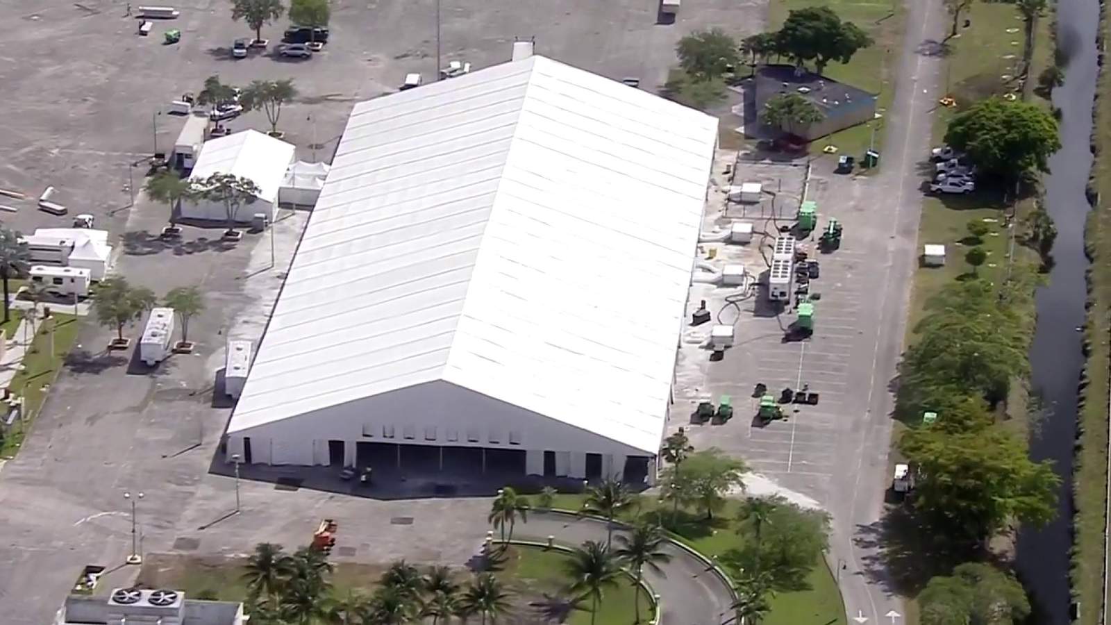 ‘Join me in praying’ temp coronavirus hospital stays closed, Miami-Dade spokesman says
