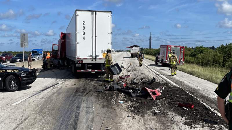 Holy cow! Manure spilled on I-95 after truck crash