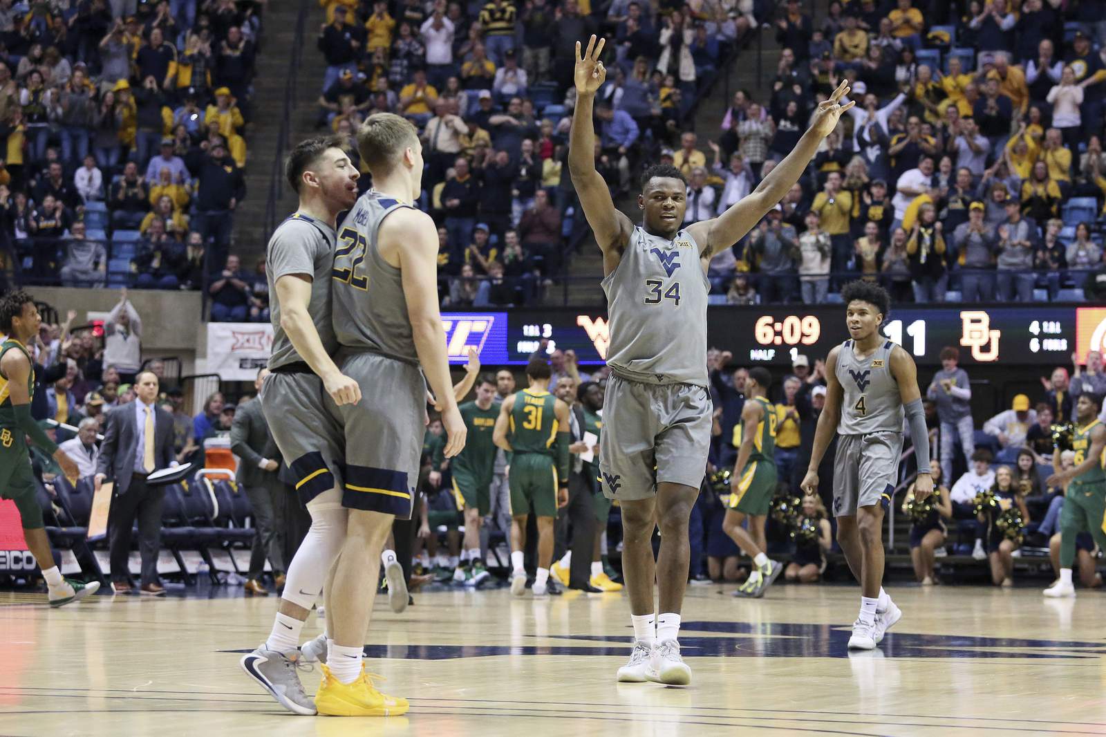 WVU beats No. 4 Baylor, denies Bears chance at league title