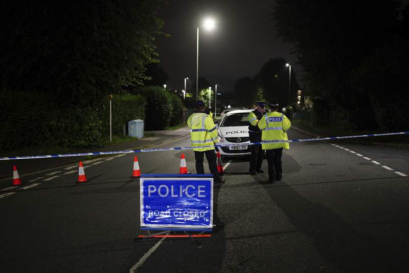 Police: 6 killed, including suspected shooter, in UK city
