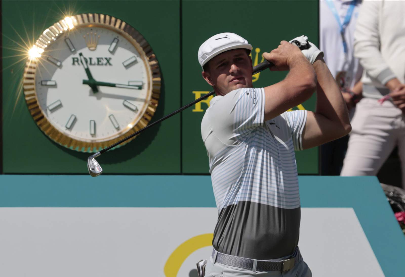 Bryson Dechambeau Birdies His Way To 1 Shot Lead In Mexico