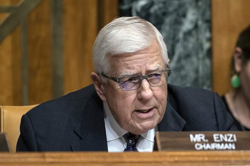 Ex-US Sen. Mike Enzi of Wyoming dies after bicycle accident