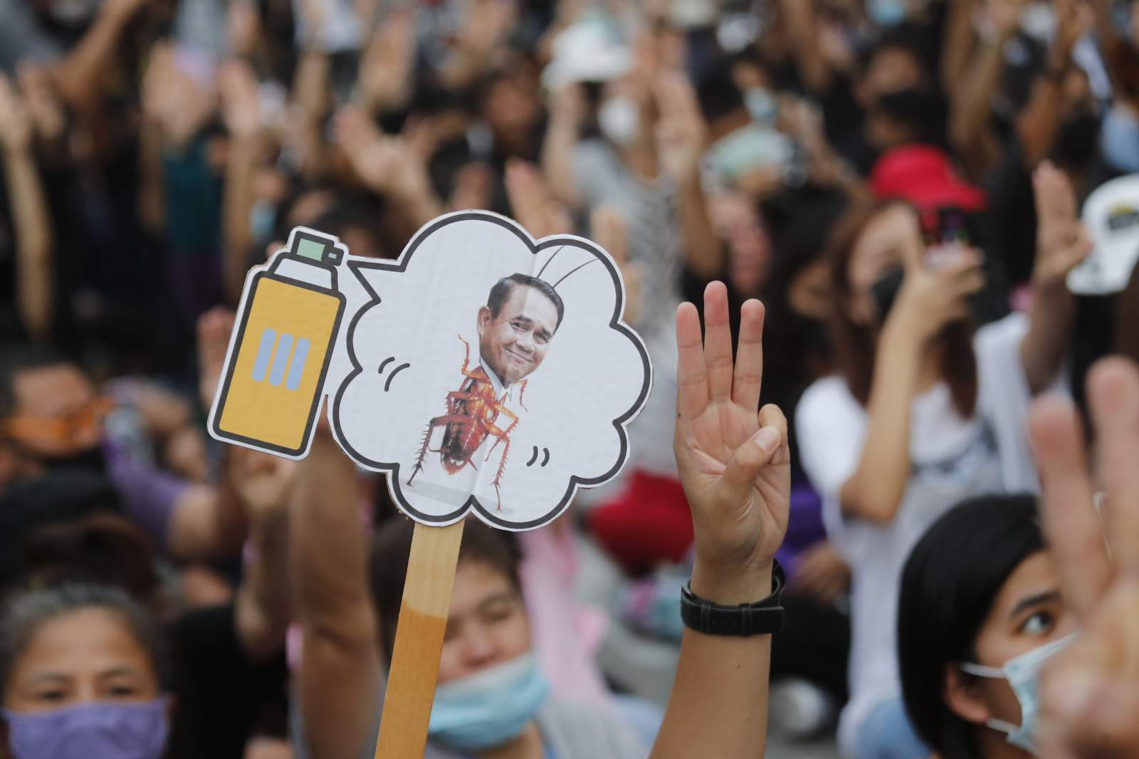 Thai protesters' deadline passes, but PM says he won't quit