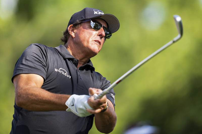 Blast from past as Mickelson opens with 64 at Quail Hollow