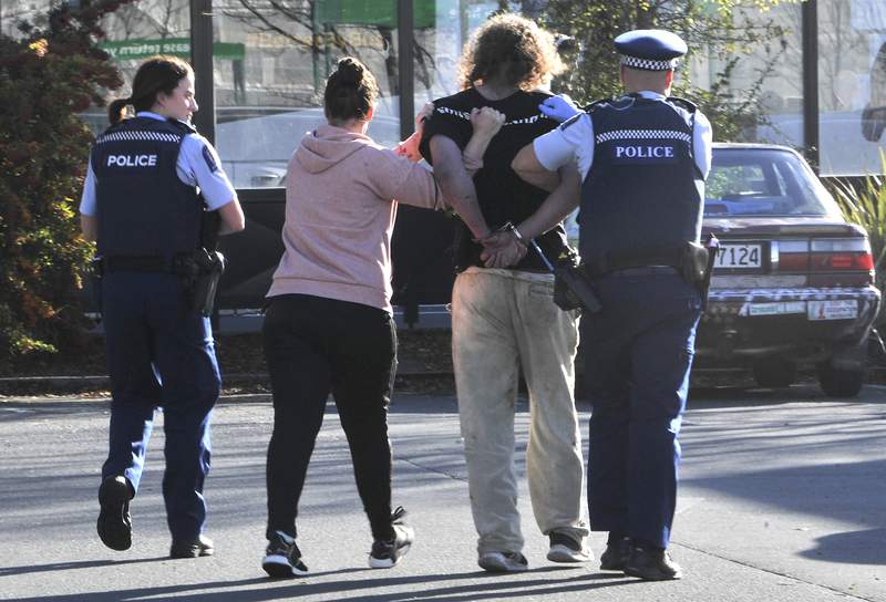 Bystanders stop man who stabbed 4 at New Zealand supermarket
