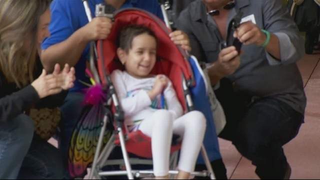 Flash Mob Performed For 5 Year Old Cancer Patient At Holtz