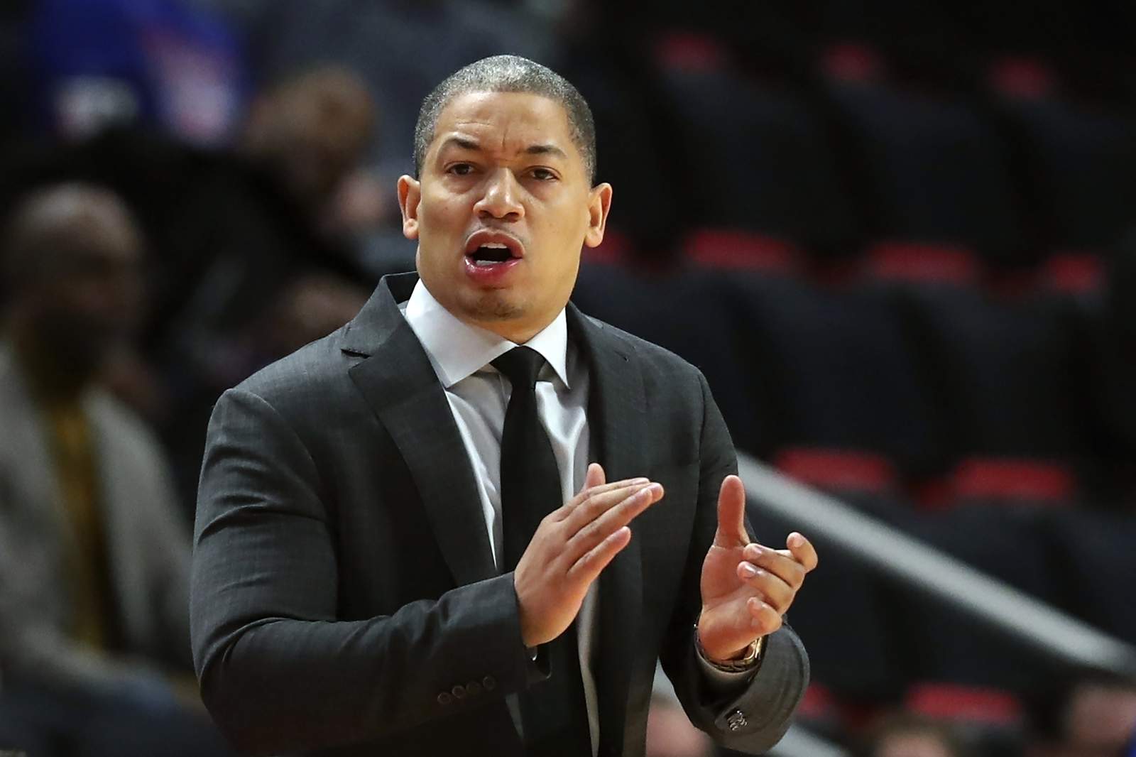 Clippers confirm hiring of Tyronn Lue as coach