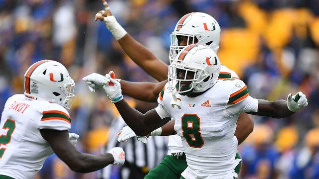 Late Touchdown Gives Hurricanes Big Comeback Win Over Pittsburgh
