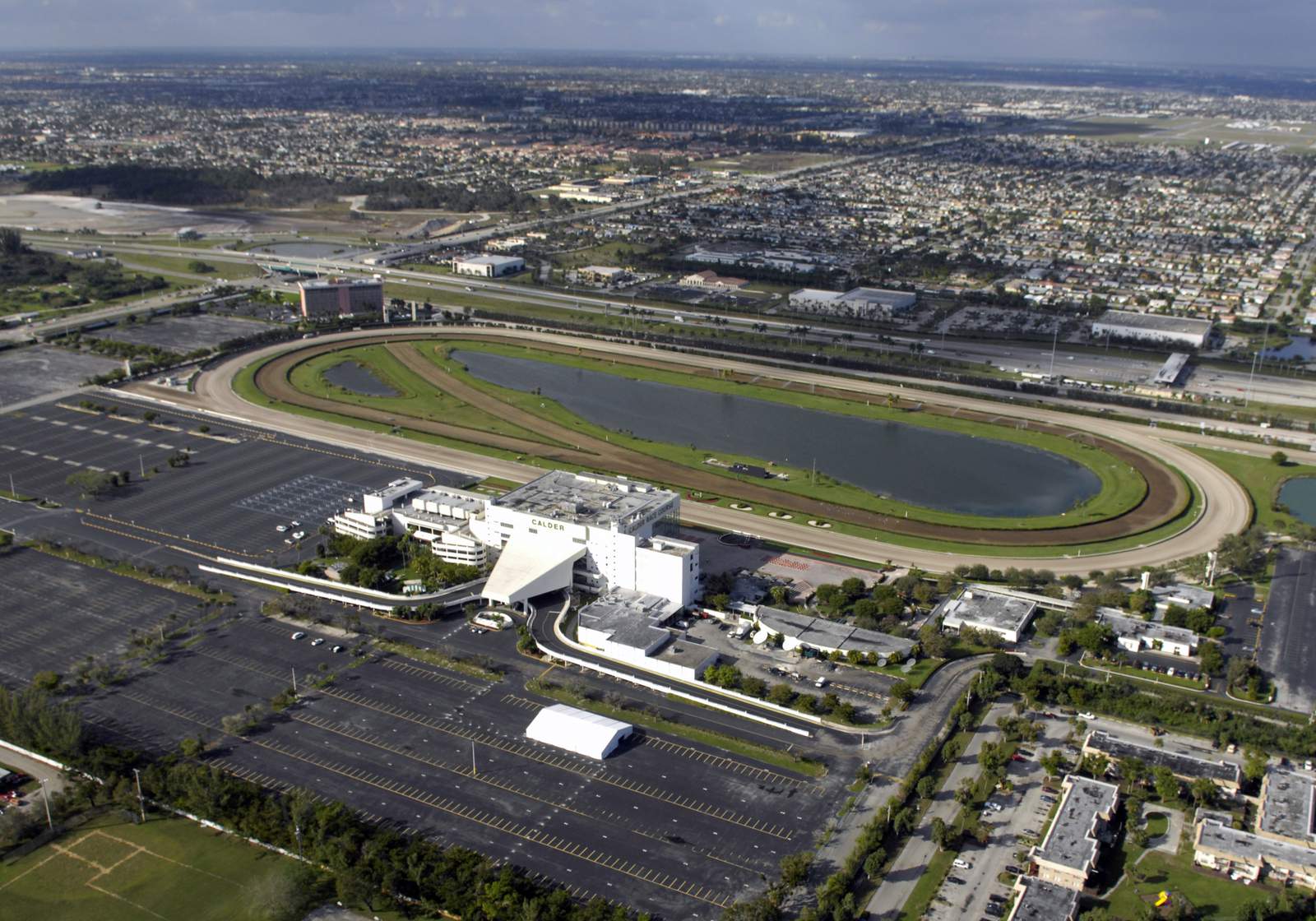 After 50 years, Calder runs its last horse race