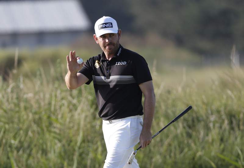 The Latest: Oosthuizen starting to pull away at British Open