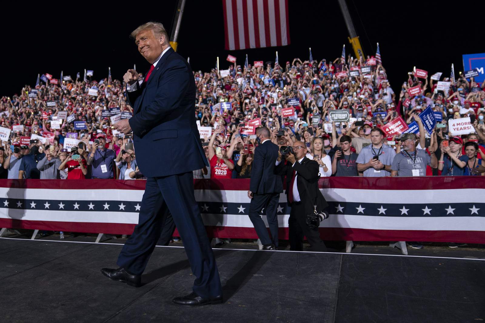 The Latest: Trump tells rally about '60 Minutes' interview