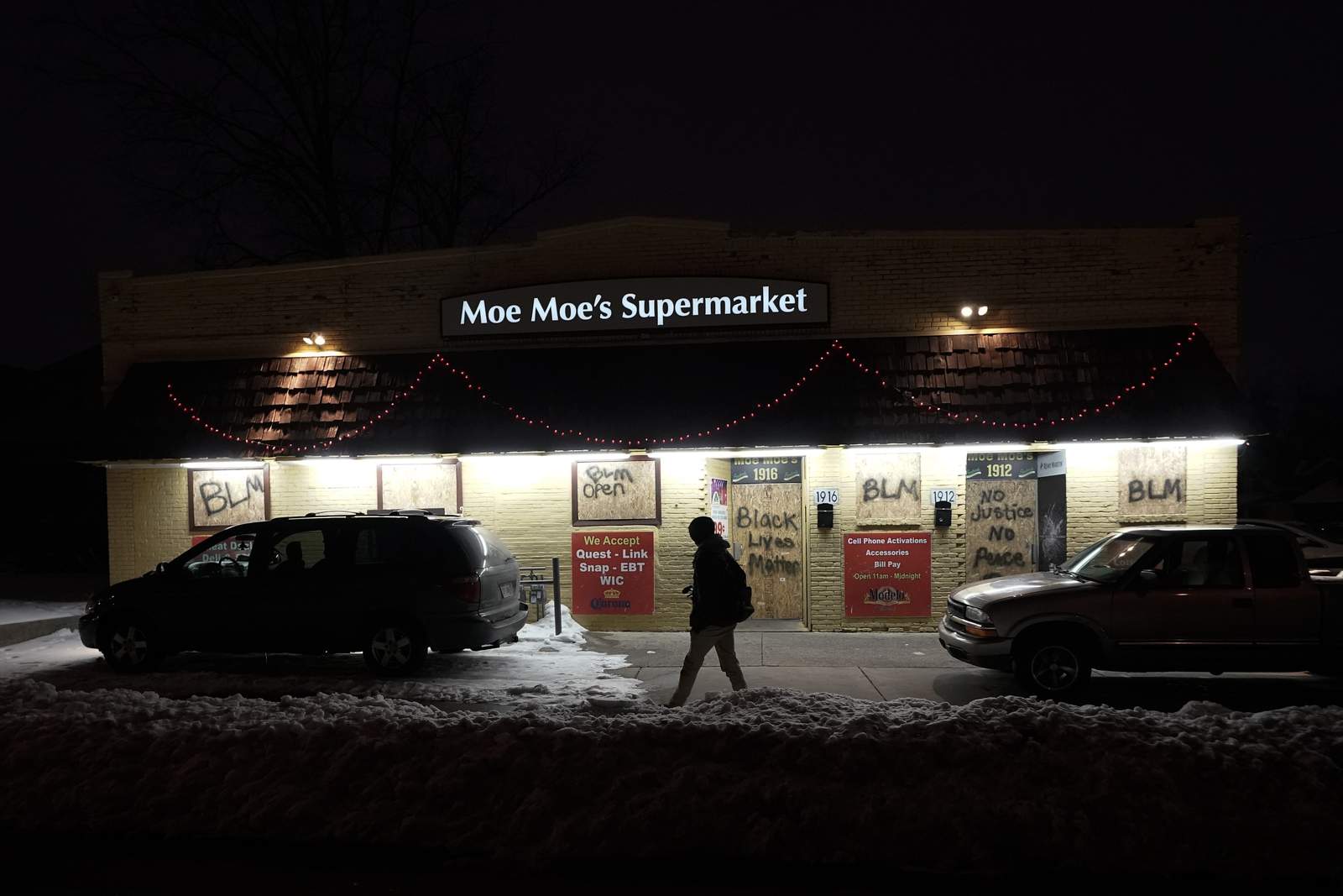 Wisconsin city braces for protest as charging decision looms