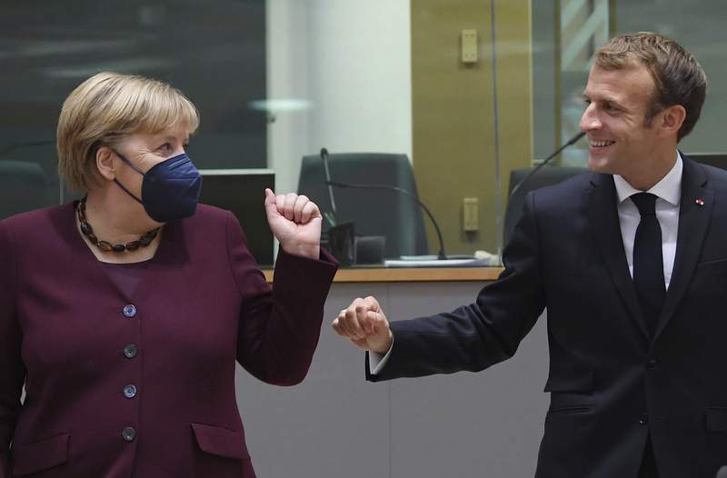 "Danke schön!" EU leaders, Obama give Merkel big sendoff