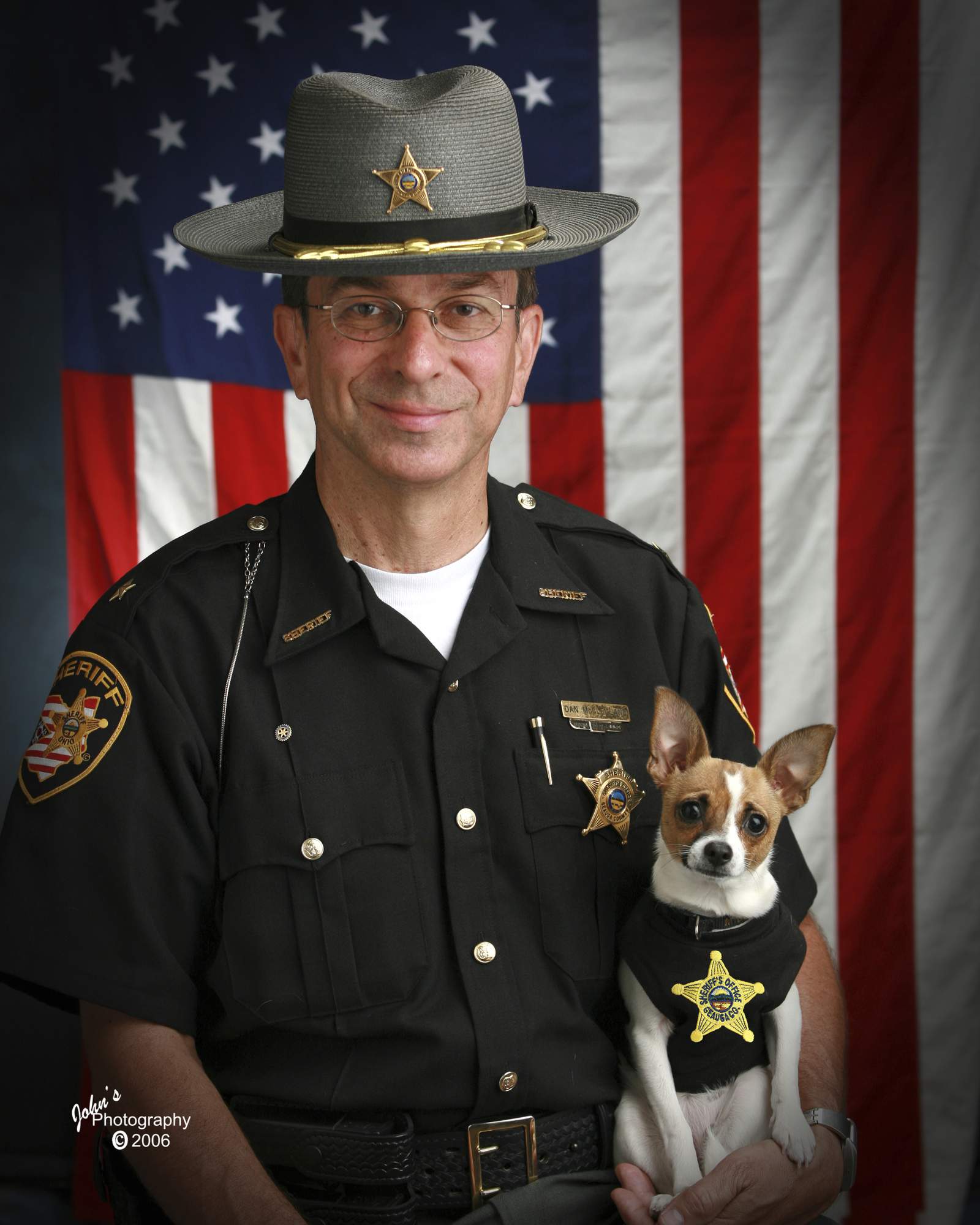 Retired Ohio sheriff and tiny K-9 partner die the same day