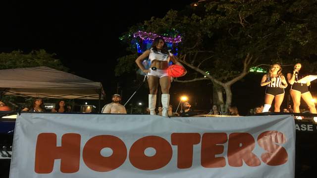 Hooters girl of Pembroke Pines takes top honor on consecutive nights of competition