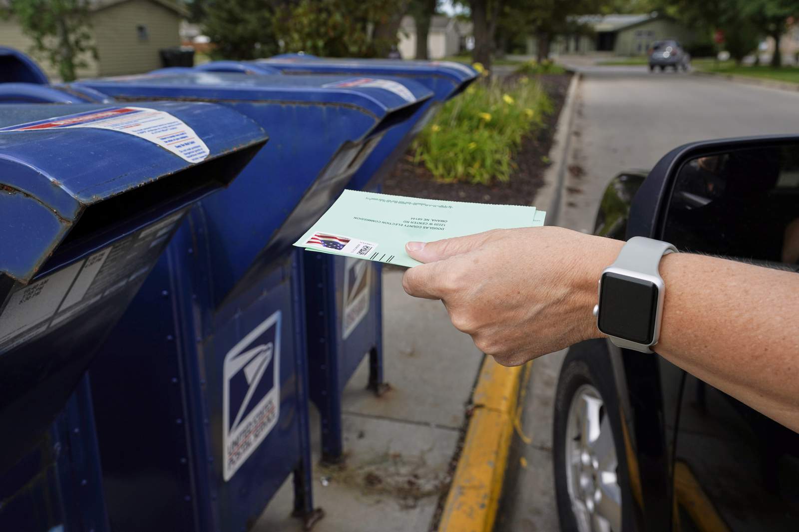 Judge orders USPS to search centers for ballots, including in South Florida