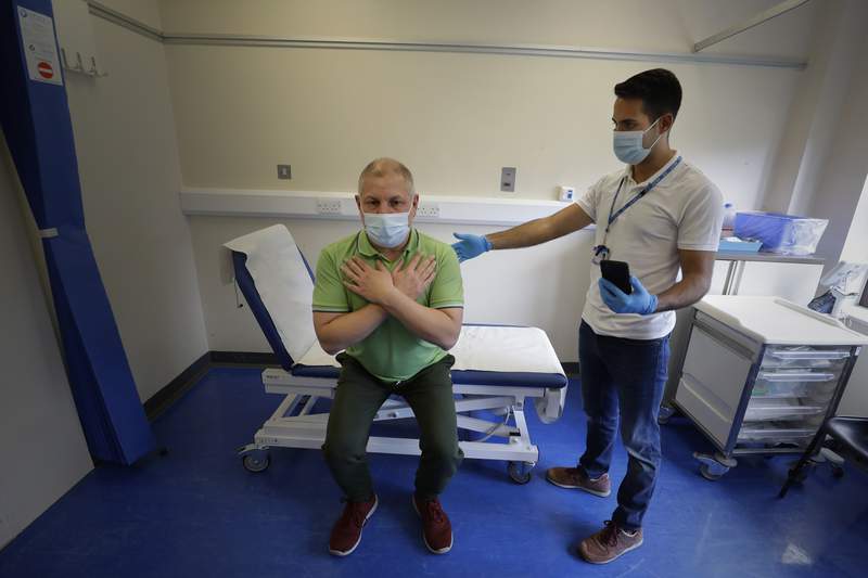 Clinic helps long-haul patients in London's "COVID triangle"